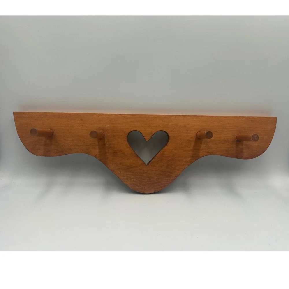 Vintage Wooden Heart Cutout Wall Rack 4 Peg Coat Hat Hanger Brown Cottagecore